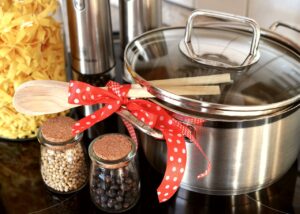 Dobre garnki w kuchni – garnki berghoff cena.