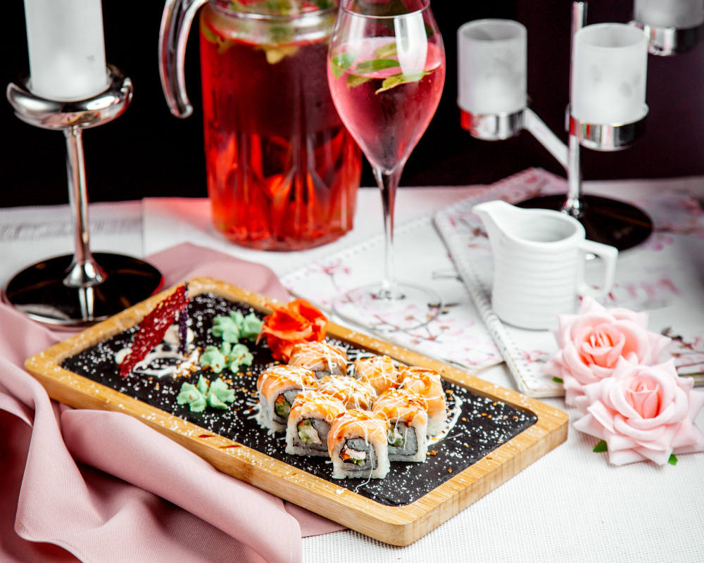 Wino różowe do sushi i kuchni azjatyckiej – dlaczego to zaskakująco dobre połączenie?